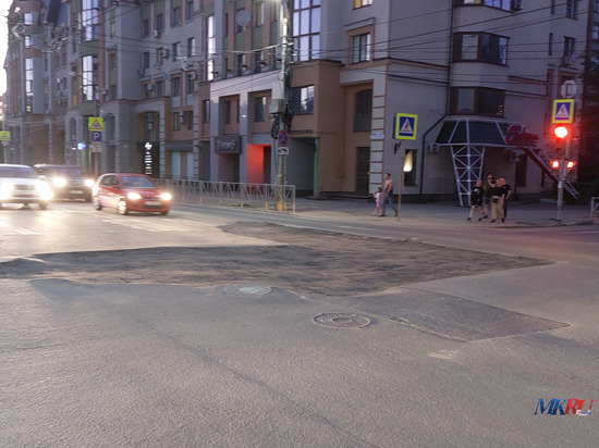 Рязанские автовладельцы пожаловались на качество ремонта дороги на улице Введенской