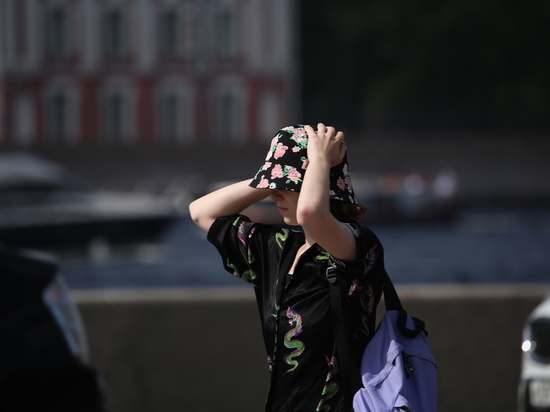Петербуржцам с хроническими заболеваниями напомнили об опасности жары