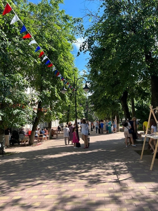 На улице Маяковского города Смоленска прошел творческий фестиваль