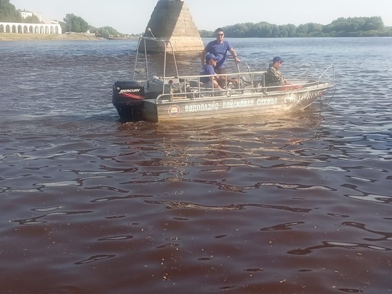 Тело ребенка выловили из реки Волхов в Великом Новгороде