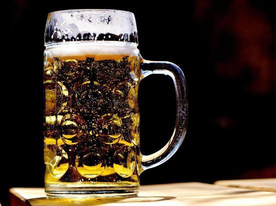 Запрет на продажу алкоголя действует в Ленобласти 27 июня