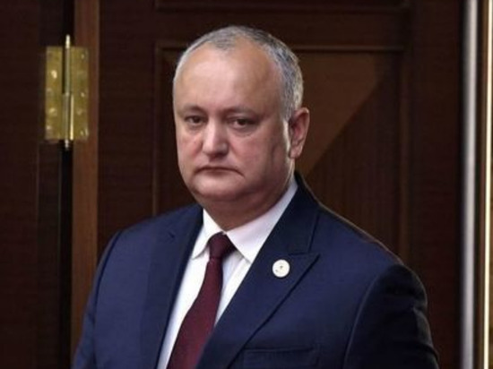 Додон заявил, что Молдавию пытаются втянуть в геополитические игры против России