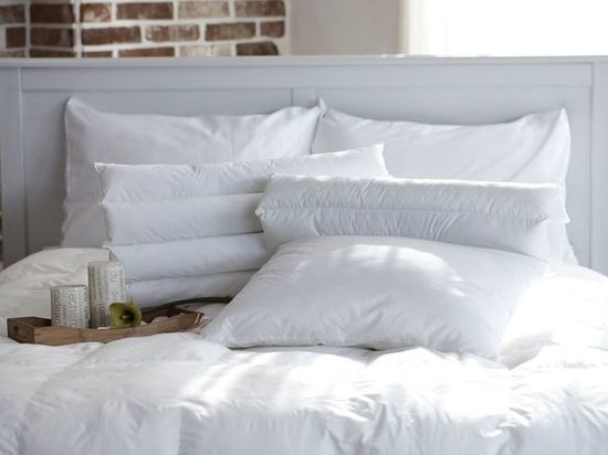Как освежить и продезинфицировать подушки: простой способ без стирки