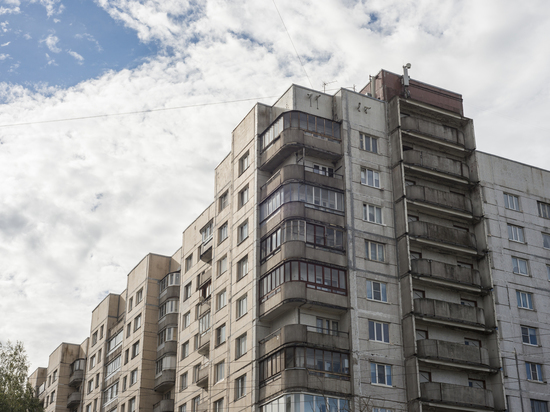 Двухлетний ребенок разбился насмерть, упав с 18-го этажа на Руднева в свой день рождения