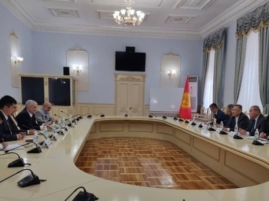 Кыргызстан с Ираном обсудили ситуацию в Афганистане