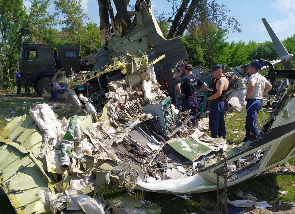 В Рязани продолжается разбор обломков разбившегося самолета Ил-76