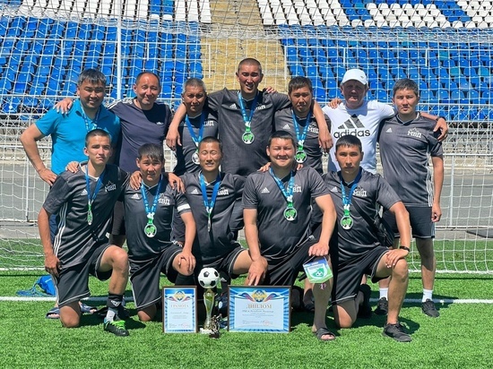 Полицейские Калмыкии стали призерами чемпионата по мини-футболу
