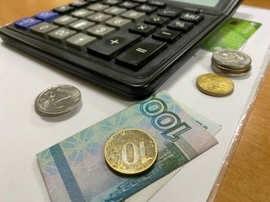 Госслужащим Ростовской области могут повысить зарплату с 1 октября
