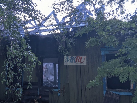 Соседи обвинили друг друга в поджоге двухквартирного дома в Красноярске