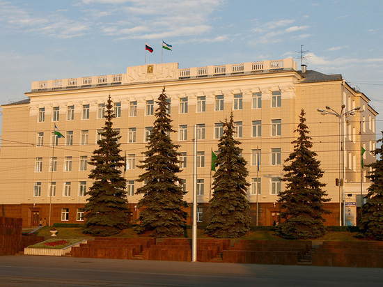 Ратмир Мавлиев озвучил ряд кадровых изменений в мэрии