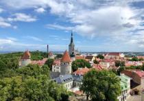 Министерство иностранных дел России предупредило россиян о нежелательности поездок в Эстонию. Соответствующую информацию опубликовала пресс-служба МИД РФ.