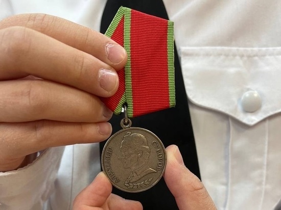 В Петербурге установили владельца найденной школьником медали Суворова