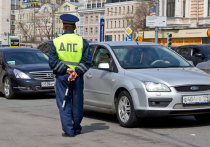 Отменяющий штрафы за ряд мелких нарушений Правил дорожного движения (ПДД) и одновременно ужесточающий ответственность за серьезные проступки законопроект подготовлен