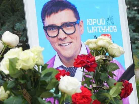 Жители Оренбургской области отдают дань памяти Юрия Шатунова