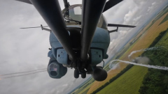 Минобороны РФ опубликовало кадры боевых вылетов Ми-35