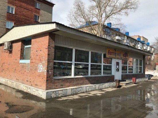 35 незаконных магазинов вынесли с территории одного округа в Омске