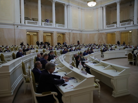 Заксобрание разрешило губернатору Петербурга избираться на пост более двух раз подряд
