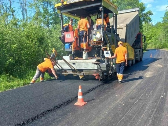 В Кировской области заключены контракты на ремонт дорог местного означения