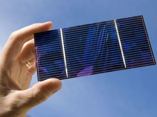 Немецкие специалисты разработали гибкий солнечный элемент с высоким КПД