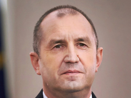 Президент Болгарии заявил, что не знал о решении выслать дипломатов России