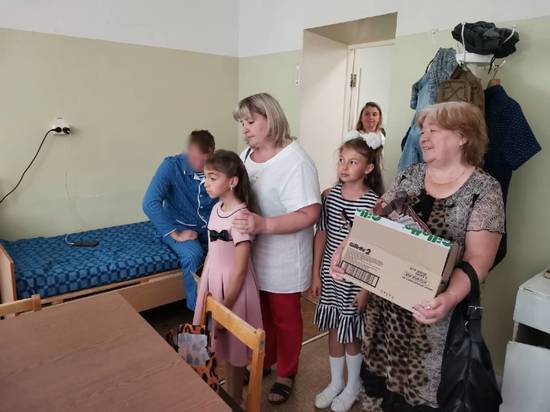 В Иванове солдаты, проходящие лечение в госпитале, получили подарки