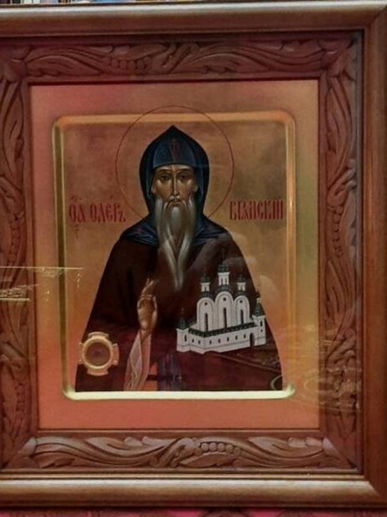 Икона с мощами князя Олега отправилась из Брянска на Луганщину