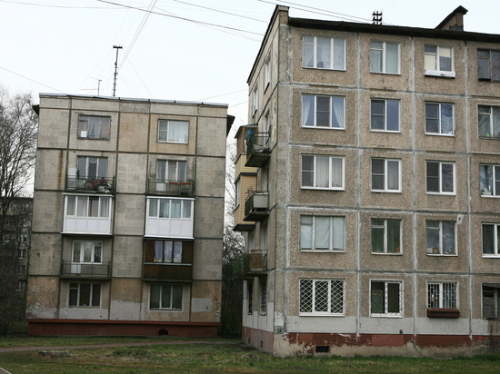 Петербуржцев начнут переселять из хрущевок: депутаты ЗакСа приняли закон о реновации