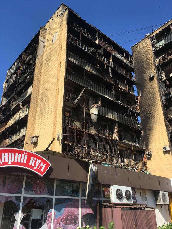 мариуполь улицы. руины мариуполя. мариуполь стела с названием города. мариуполь въезд в город. мариуполь прежде 6 букв.