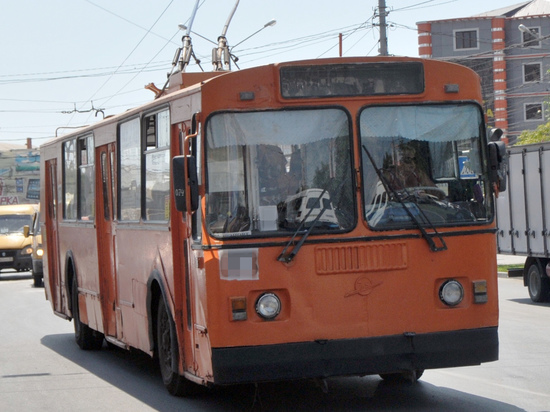 Астраханцы предприняли очередную безуспешную попытку вернуть троллейбусы