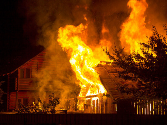 Пожар в частном доме унёс жизнь жительницы Новосибирской области