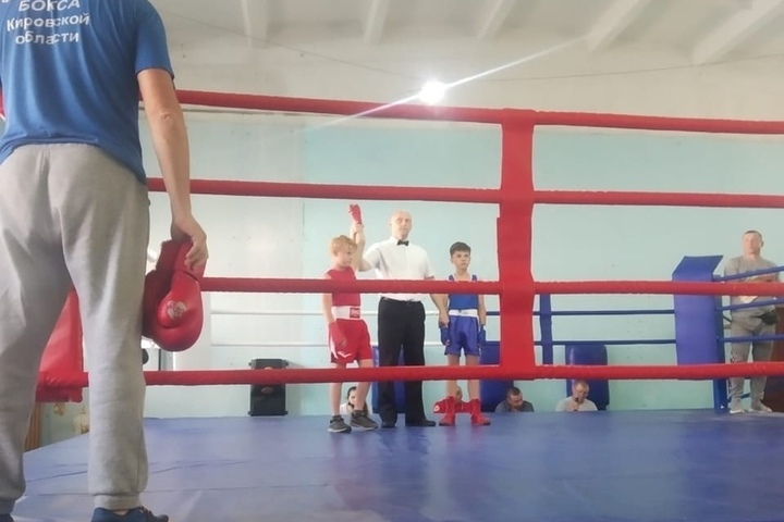 В костромском Галиче прошел межрегиональный турнир по боксу среди юниоров
