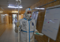 По данным оперштаба по борьбе с распространением коронавируса, за минувшие сутки в России было выявлено 3 106 новых случаев заражения ковидом