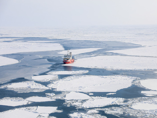 Юрий Бездудный представил проект по строительству глубоководного порта Индига на международном форуме «Судостроение в Арктике»