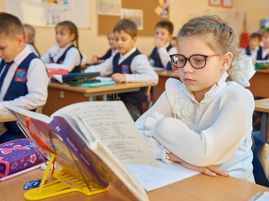 Школы Хакасии перейдут на золотой стандарт знаний и единые учебники