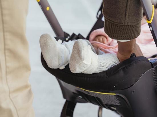 В Мурманске под колеса автомобиля попал трехмесячный ребенок