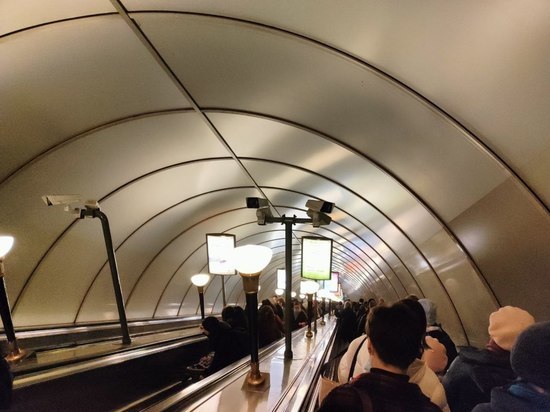 Завершился первый этап капремонта вестибюля станции метро «Пионерская»