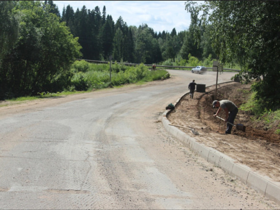 В Удмуртии завершают ремонт дороги Большая Докья - Каменный Ключ