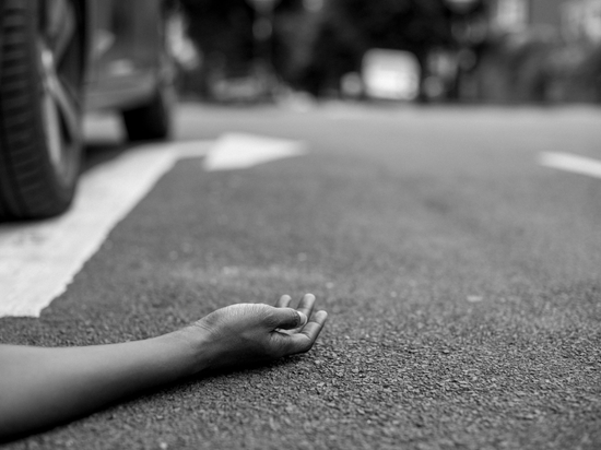 В Хакасии 20-летний водитель без прав насмерть сбил пешехода