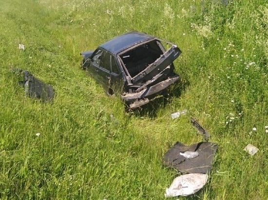 Автомобиль с тремя жителями Тверской области попал в ДТП на трассе Москва-Балтия