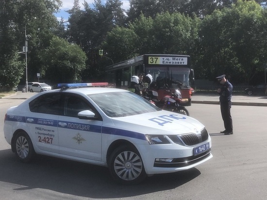 Автобус маршрута №37 сбил девочку на самокате в Екатеринбурге