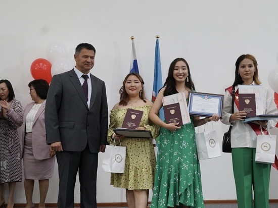 В Якутии дипломы получили 6178 выпускников среднего профобразования