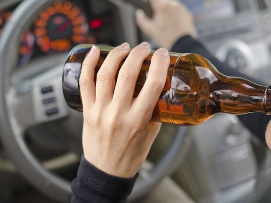 В Кировской области отобрали водительские права у 400 алкоголиков