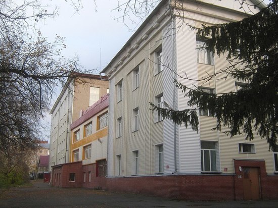 В Томске на продажу выставлено бывшее здание электролампового завода