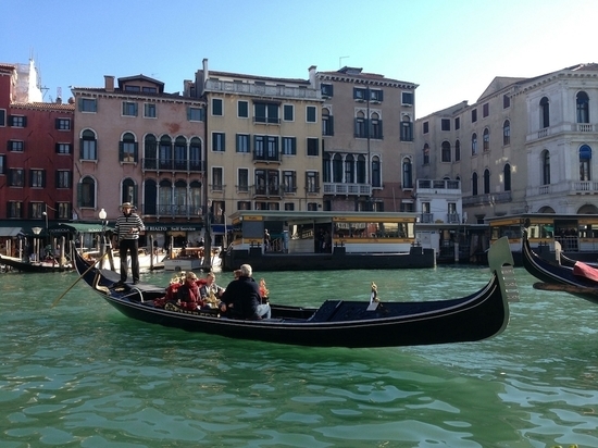 Венеция вводит для туристов плату за въезд