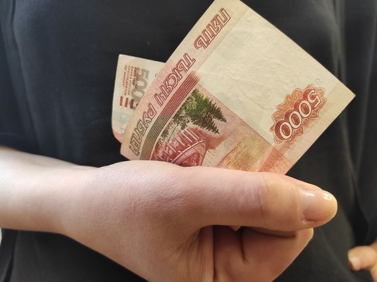 Оператор заправки в Славском районе украла товар почти на 150 тысяч рублей