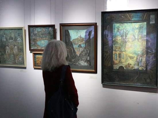 В Петербурге открыли художественную выставку к 90-летию Тарковского