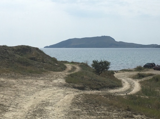 В районе Крымского моста заметили клубы дыма