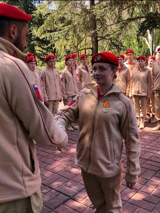 Патриоты юные...