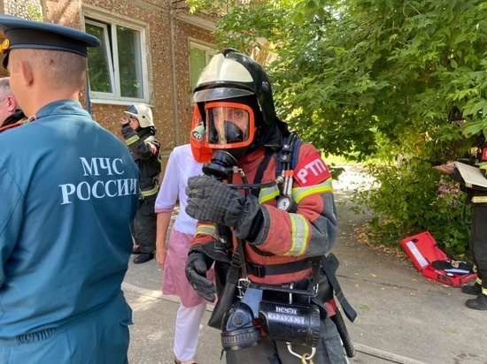 В щекинской больнице днем 2 июля работали пожарные