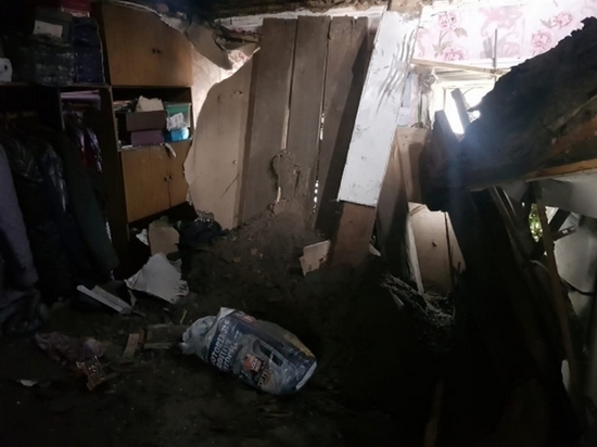 Неожиданно обрушившийся потолок в Барнауле убил бабушку и внука